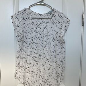 Sweet Rain White Top with Black Heart Print